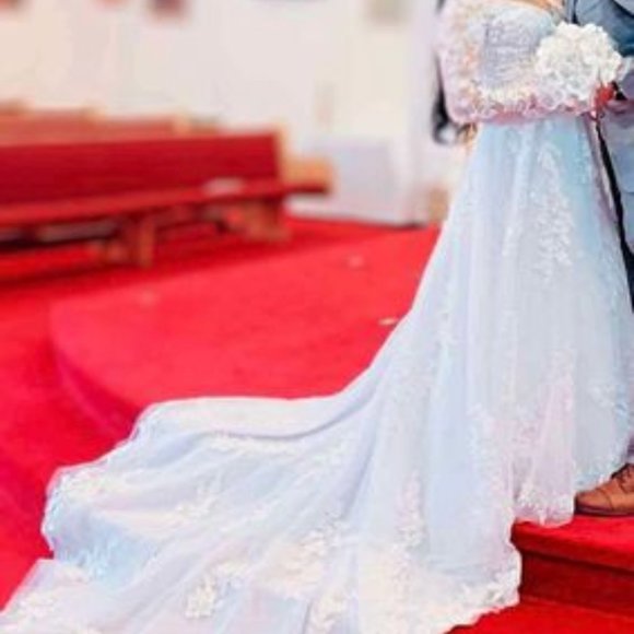 Wedding Dress - Picture 2 of 3